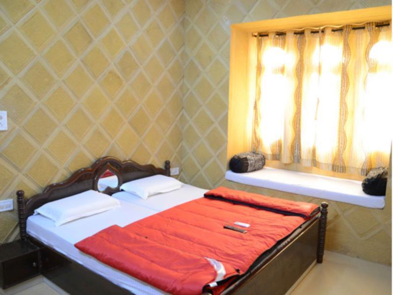 Hotel Qutub Villa Jaisalmer Esterno foto