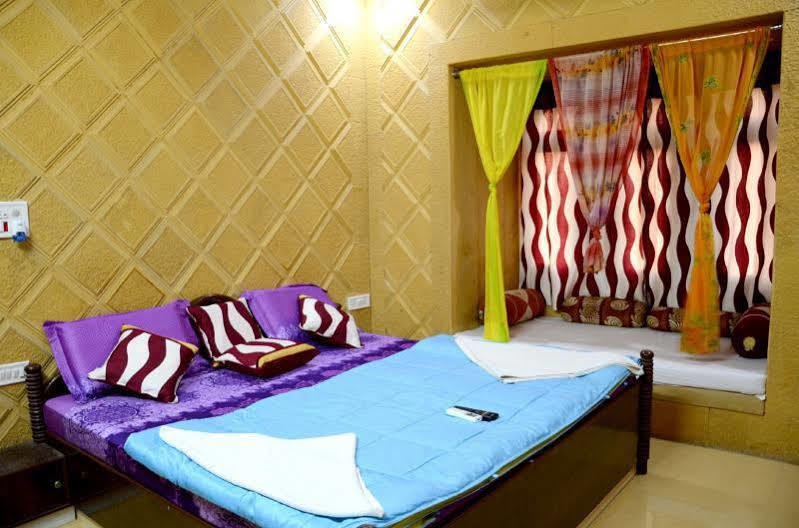 Hotel Qutub Villa Jaisalmer Esterno foto